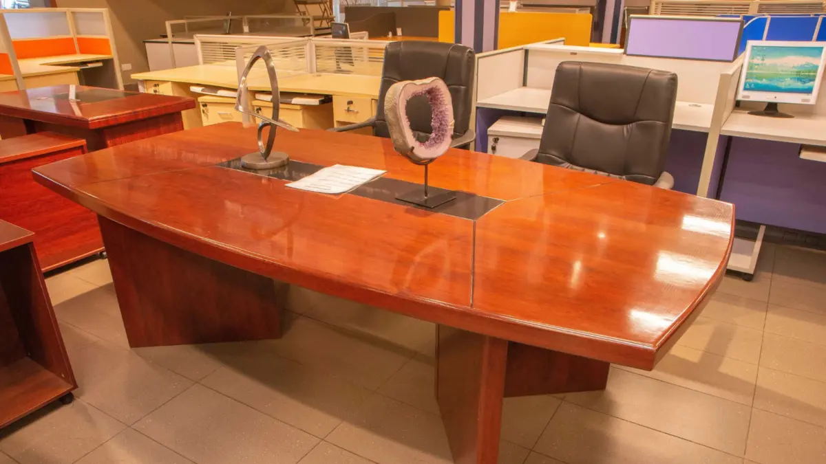 2400mm EXECUTIVE CONFERENCE TABLE H-16/YC01 - Image 2