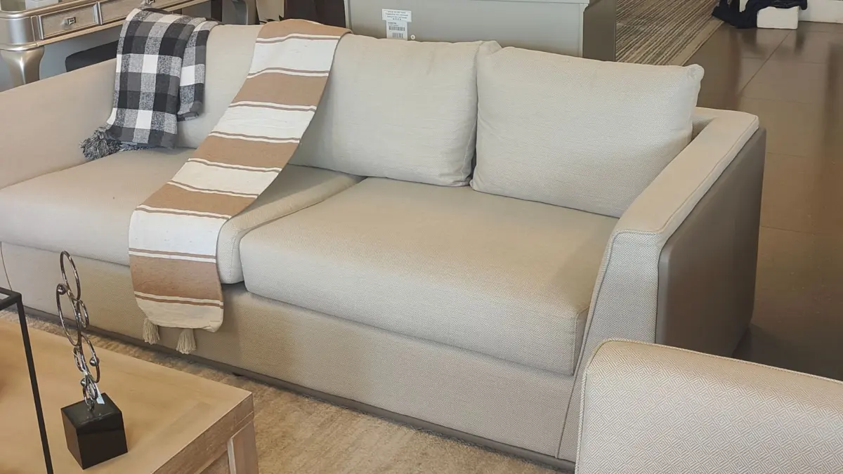 LANNISTONE SOFA SET - Image 2