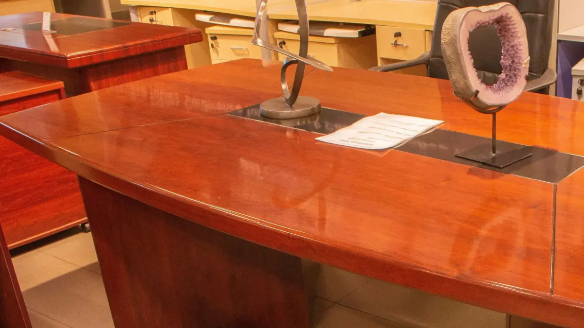 2400mm EXECUTIVE CONFERENCE TABLE H-16/YC01 - Image 4