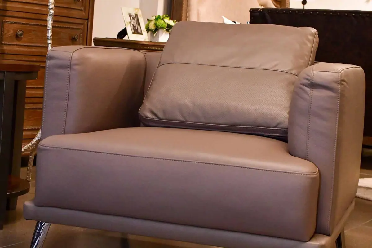 WINNECONI 7 SEATER SOFA SET - Image 3