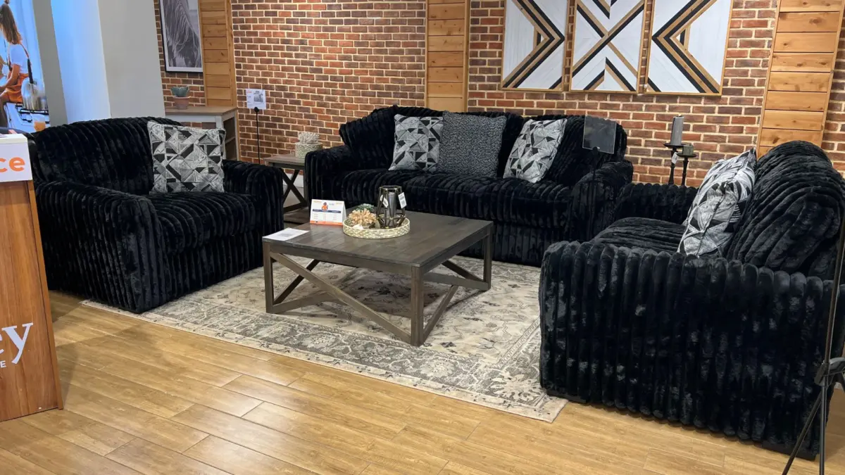 MIDNIGHT MADNESS SOFA SET - Image 4